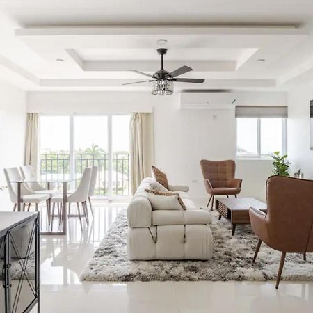 Luxe City Oasis 2Br With Rooftop Pool And Gym Kingston Exterior foto