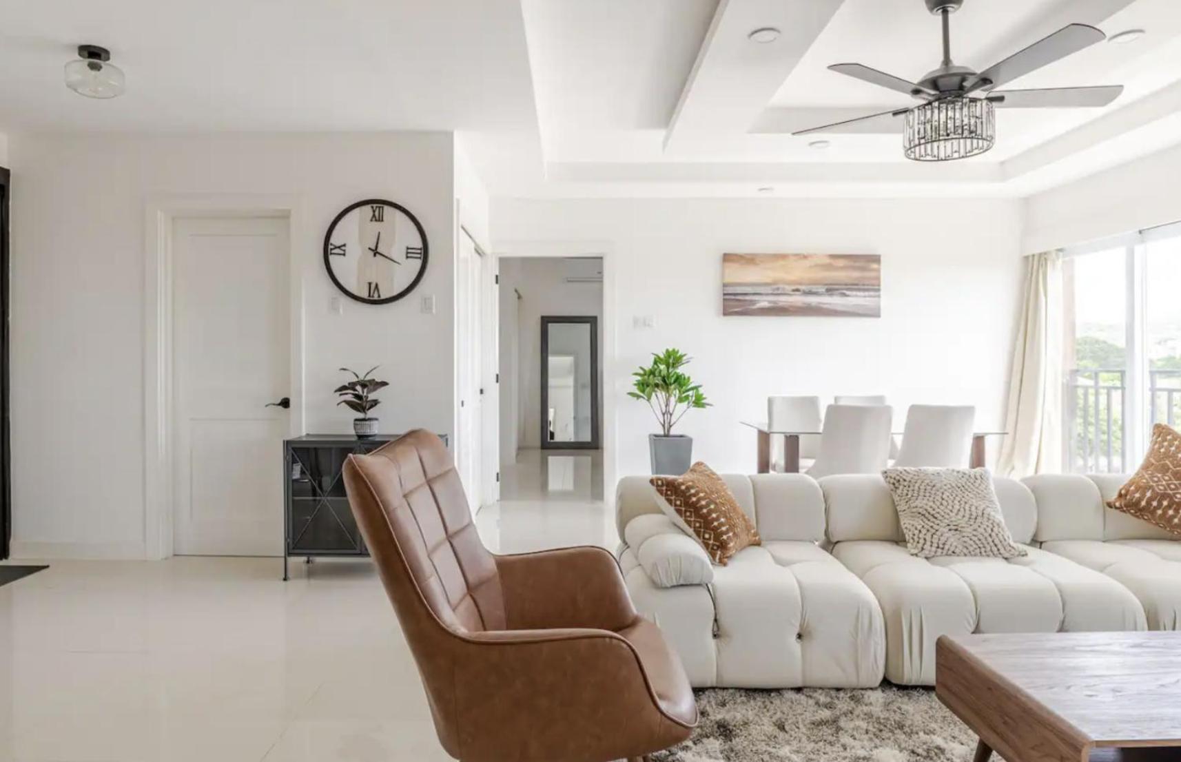 Luxe City Oasis 2Br With Rooftop Pool And Gym Kingston Exterior foto