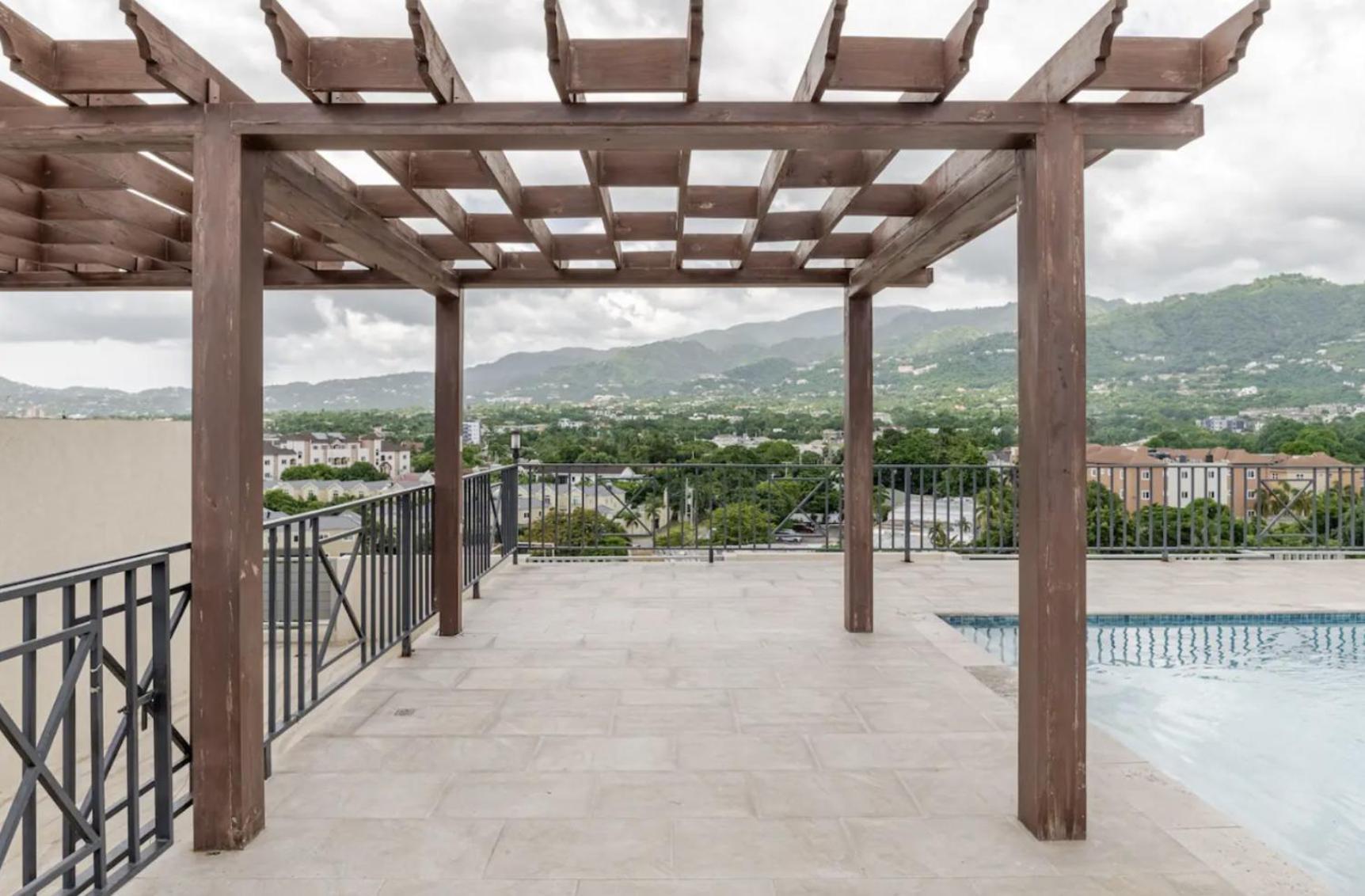 Luxe City Oasis 2Br With Rooftop Pool And Gym Kingston Exterior foto